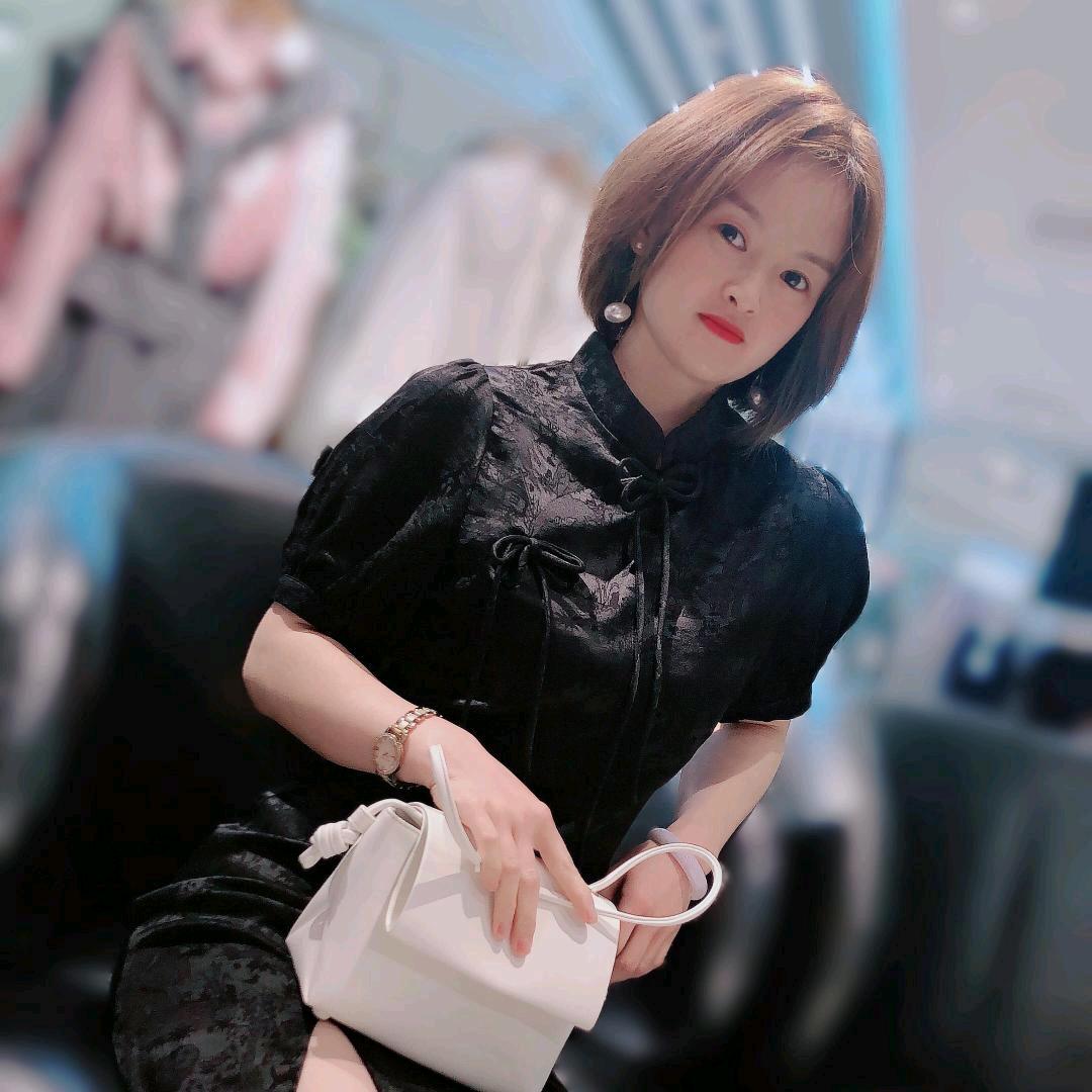 无锡百盛ROCOCO～春艳