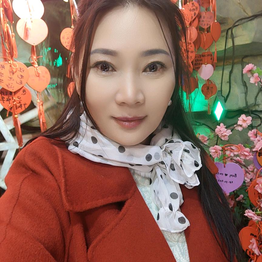 爱笑的傻Y头