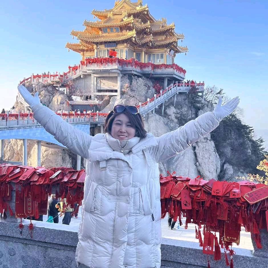 安徽省乡墅(安全帽董姐)