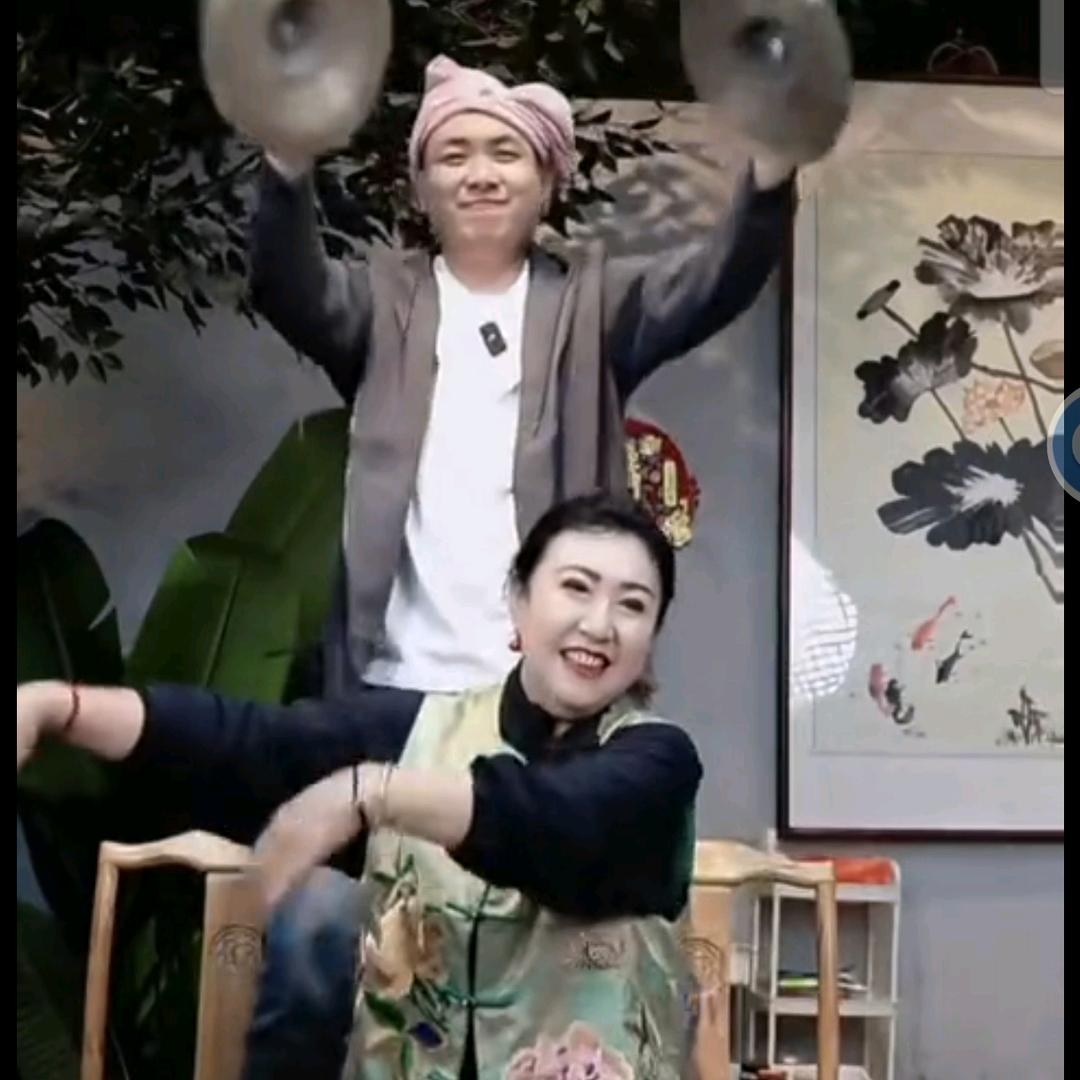 周嵘搞笑日常