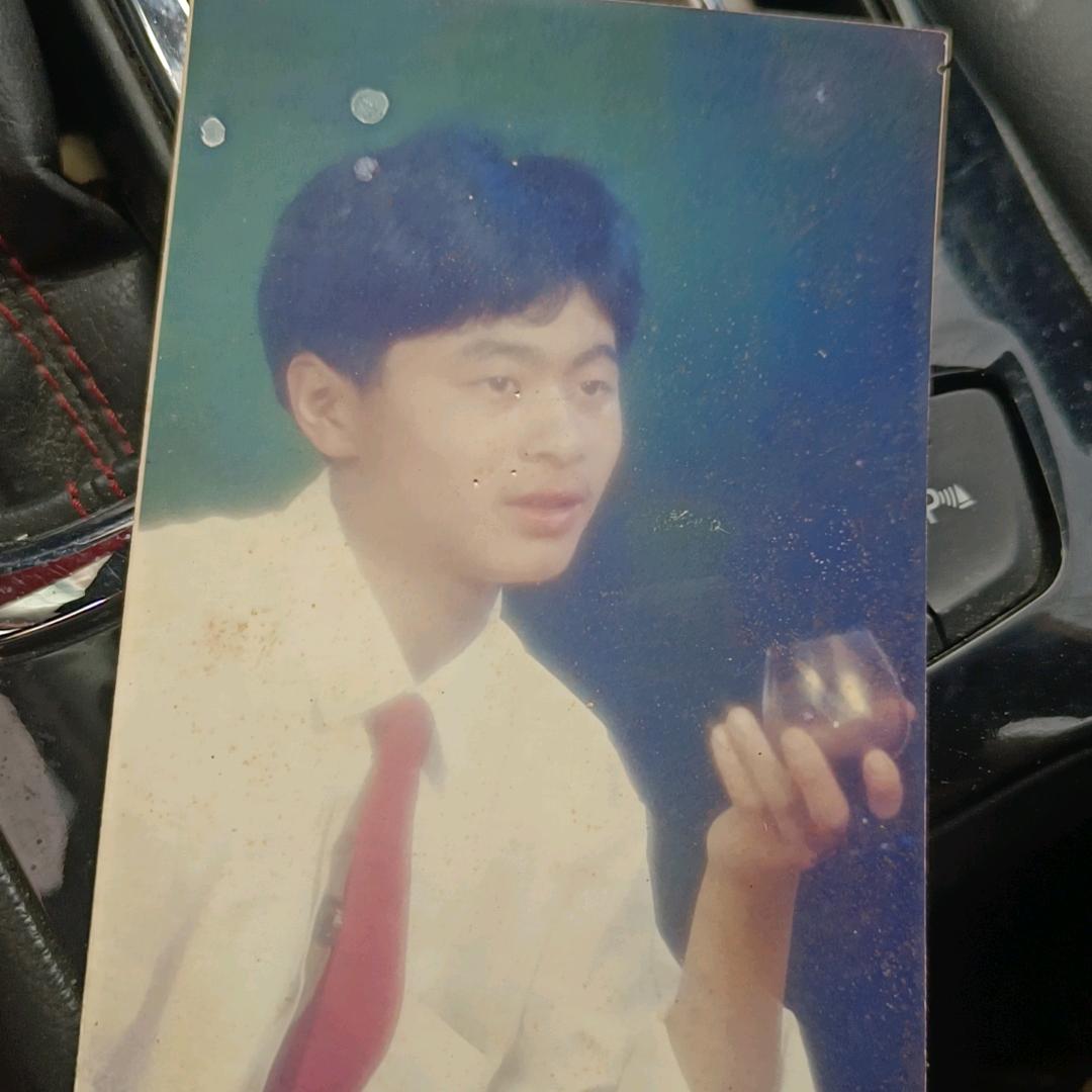 勇辉转转火锅店