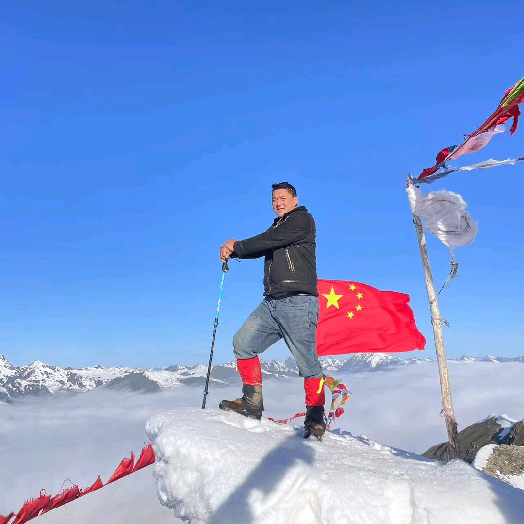 梦笔山主峰向导林哥