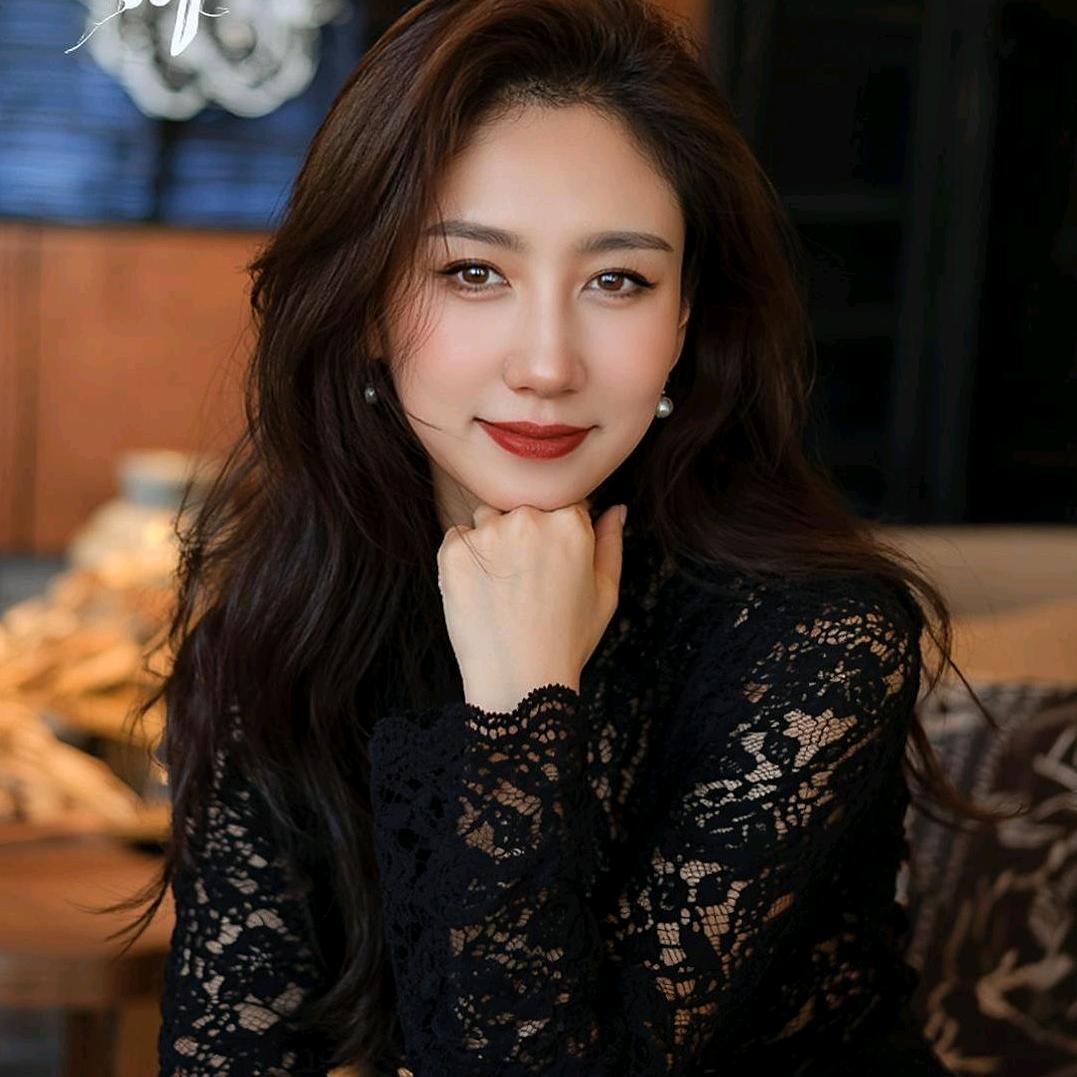 @初女士
