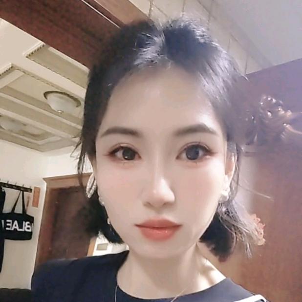 娟娟饰品服饰店