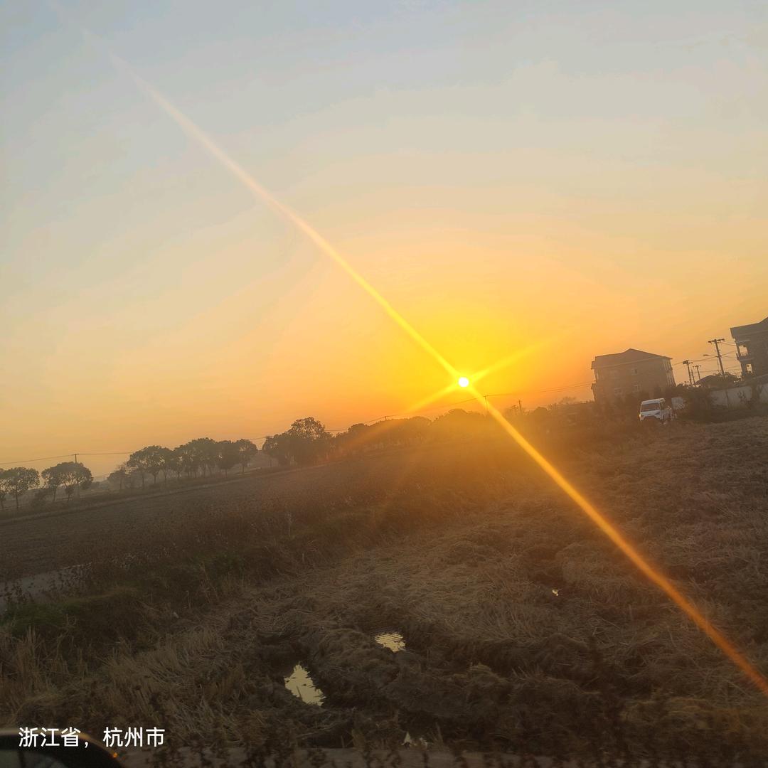 繁华已尽空散云烟