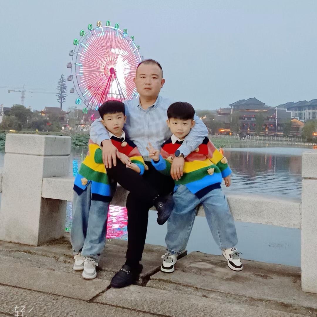 姓龙的先生