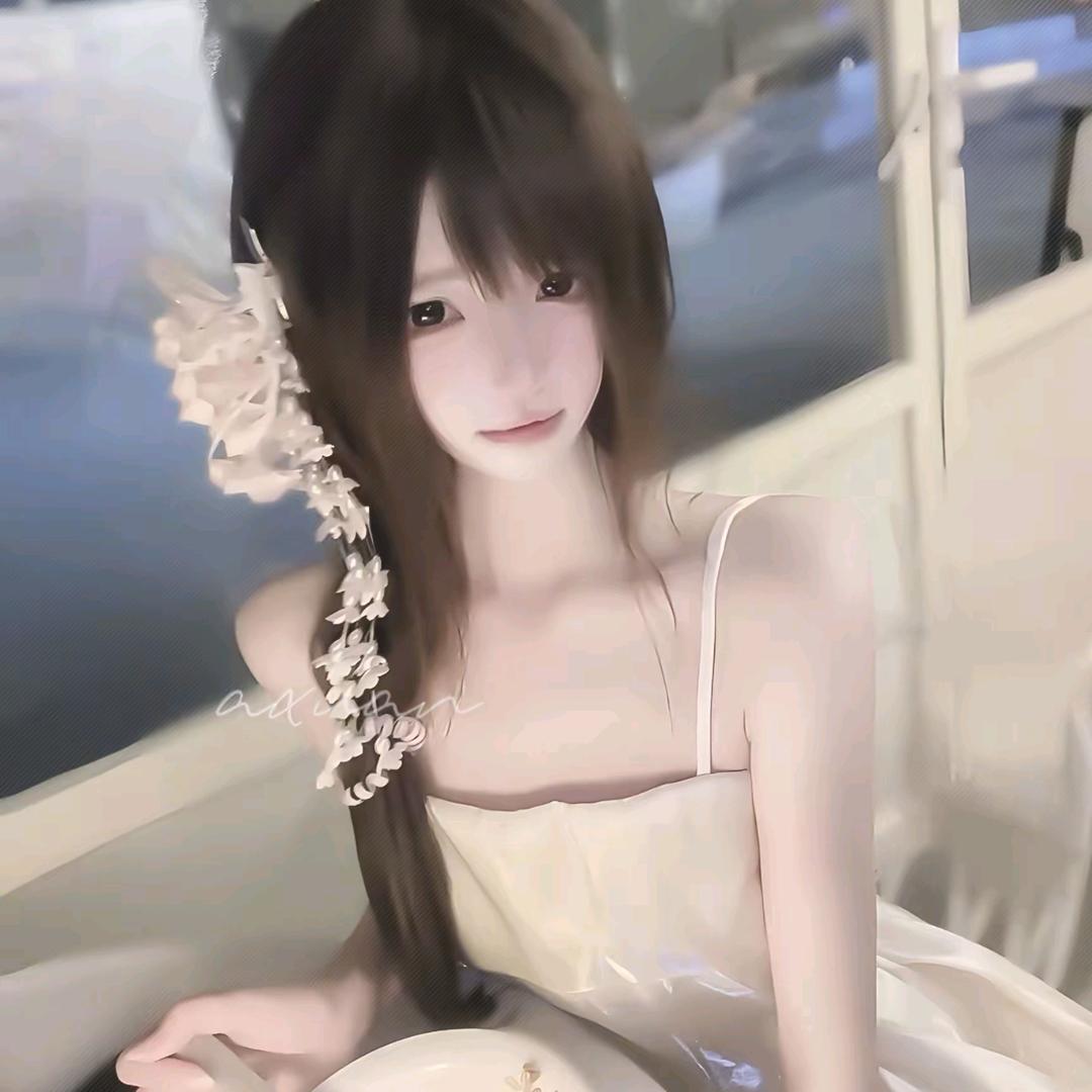 鞿綾.