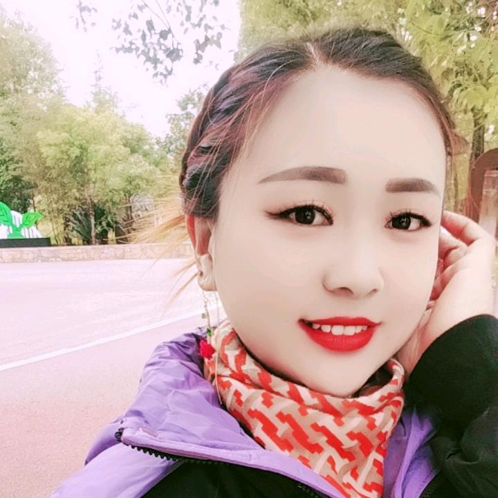 花香自引蝶