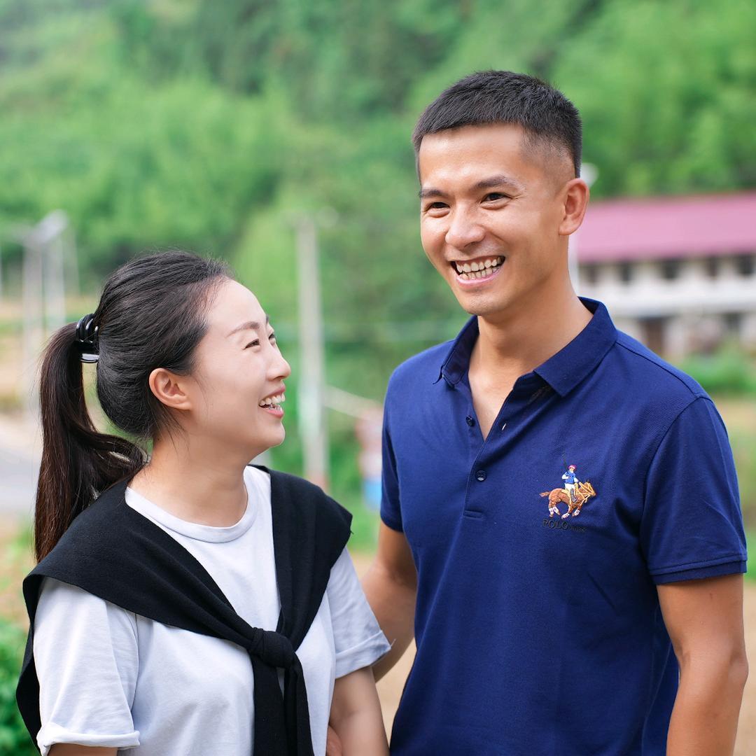 山村小颖和阿斌