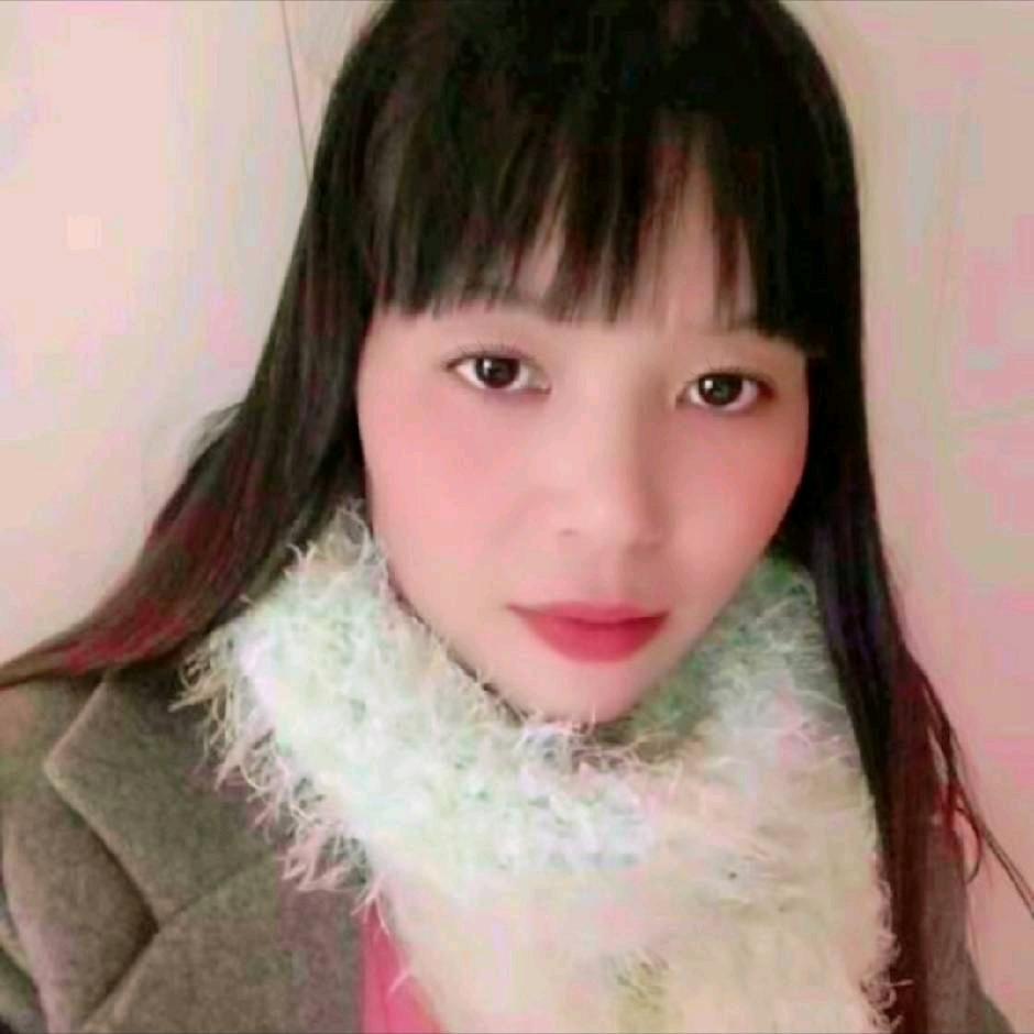 小傻子😭💔我是一个聊天主播