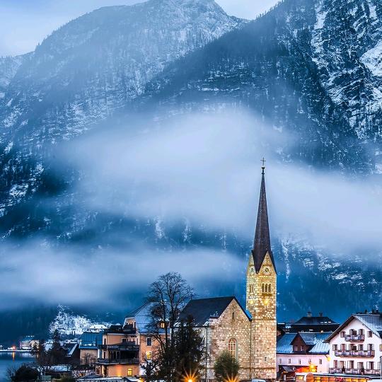 呼和浩特颜创迎百货商行（个人独资）企业店