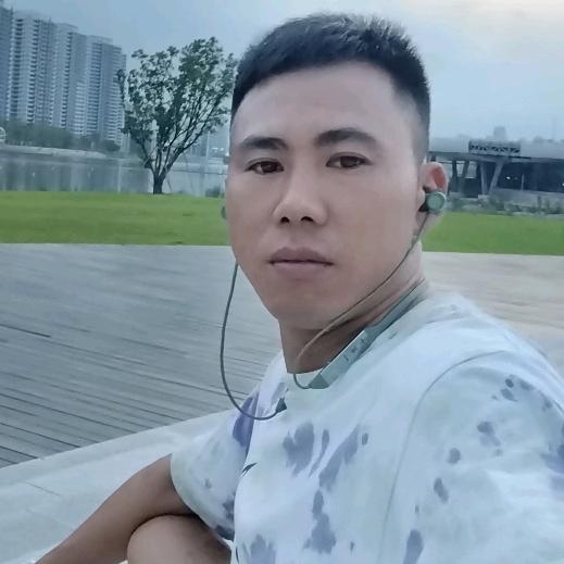 专业回收各种废铁，厂房设备拆除