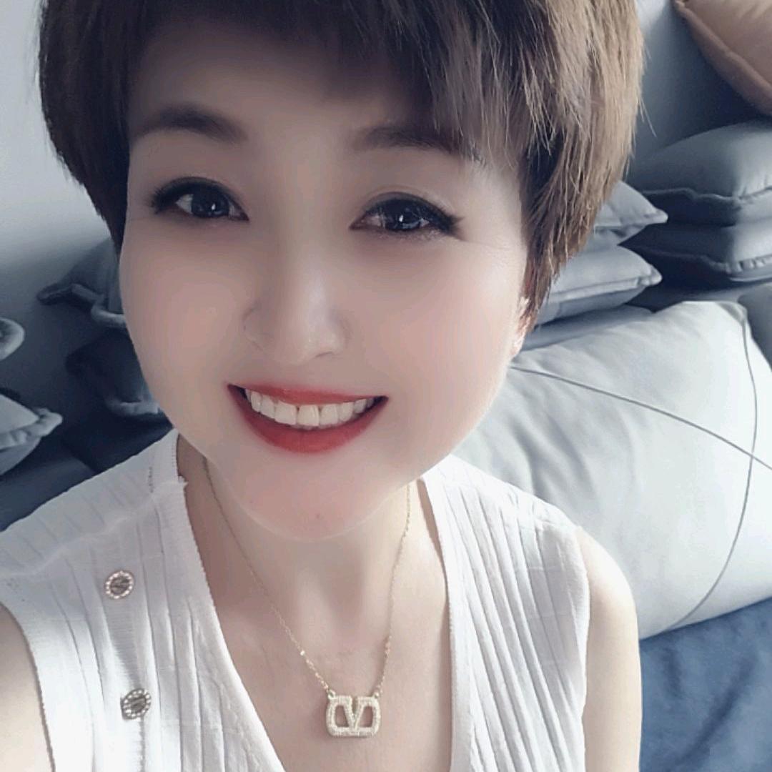 女王别低头，👑会掉