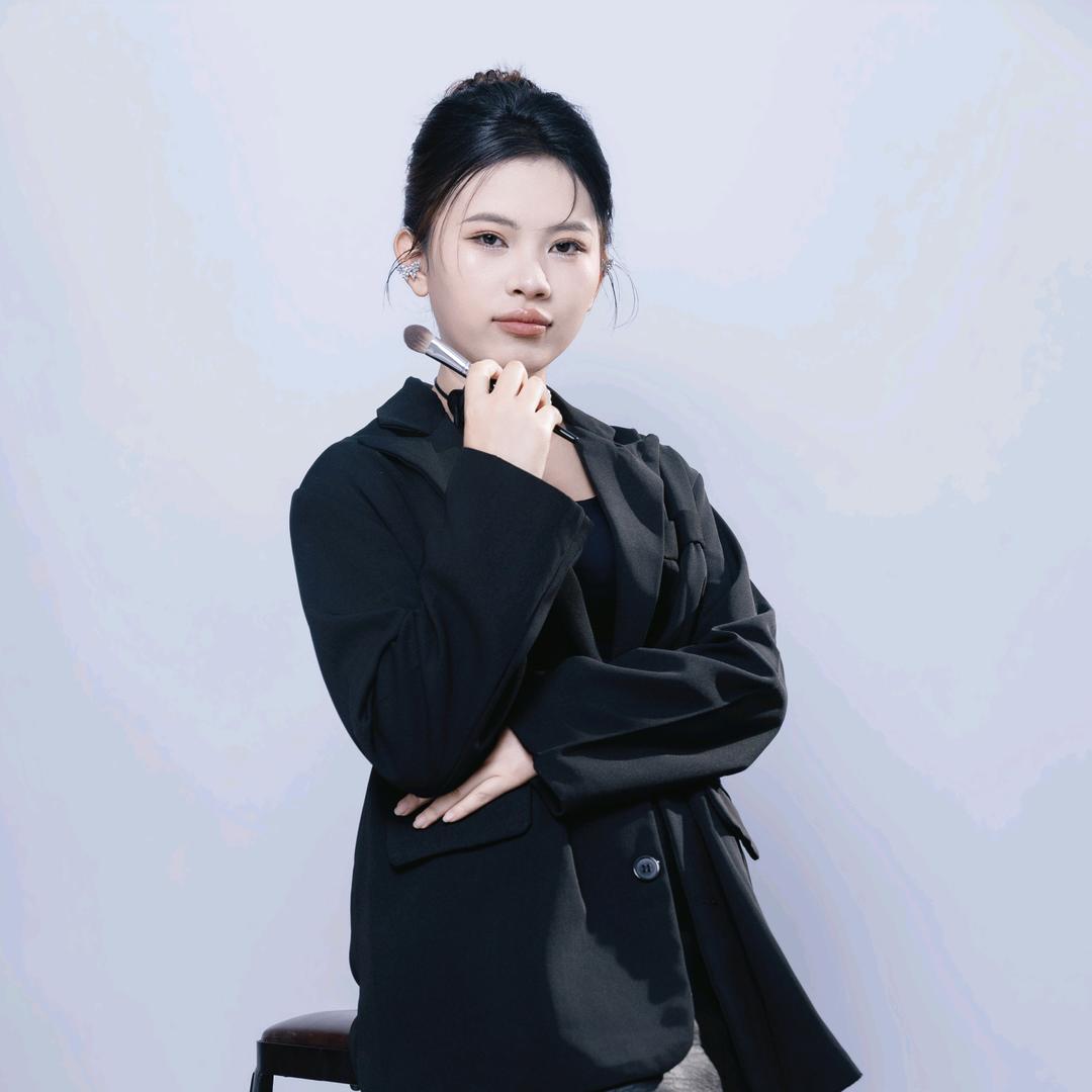 南丹纽约婚纱化妆师～小黎