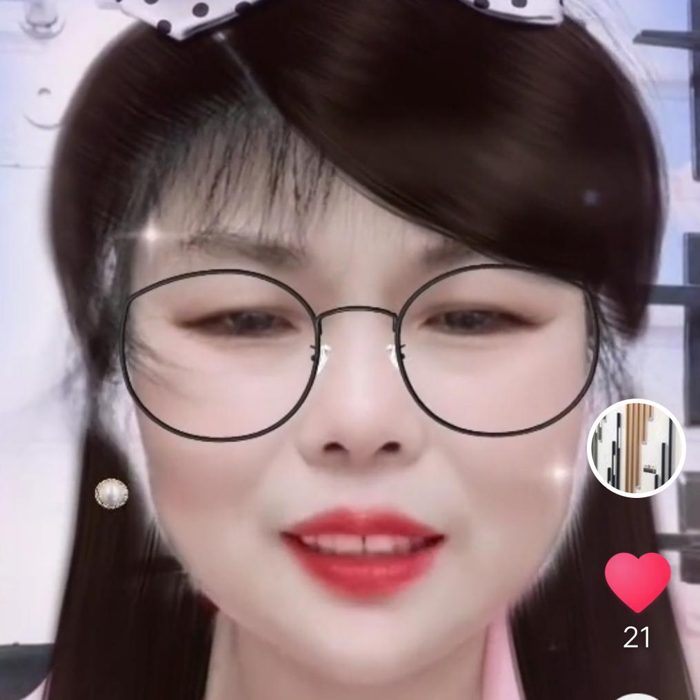 何莲