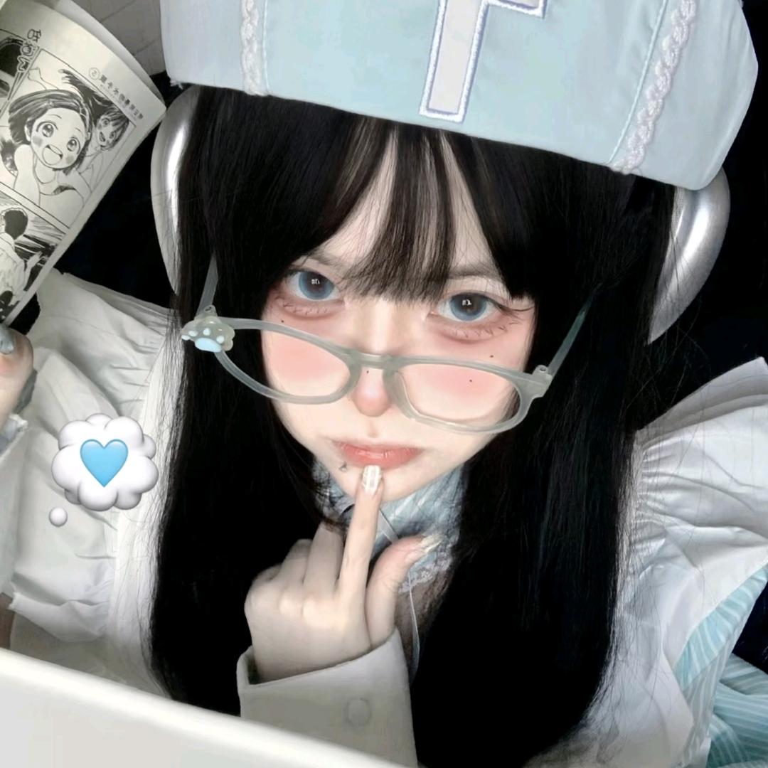 電子蝴蝶໒꒱ ⁺₊