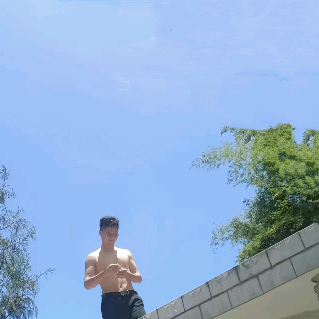 纳雍小 彭