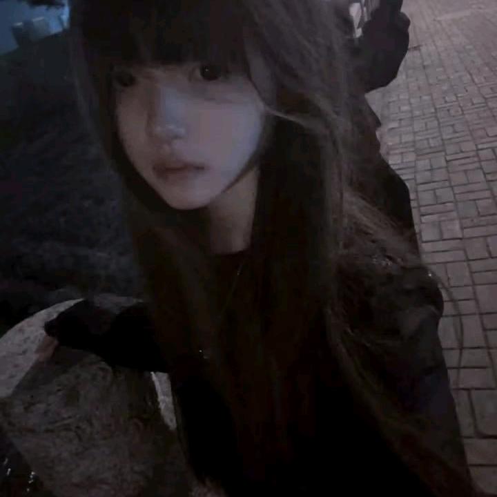 庭中三千梨花树