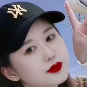 带刺的玫瑰🌹再苦再累也要坚持💅