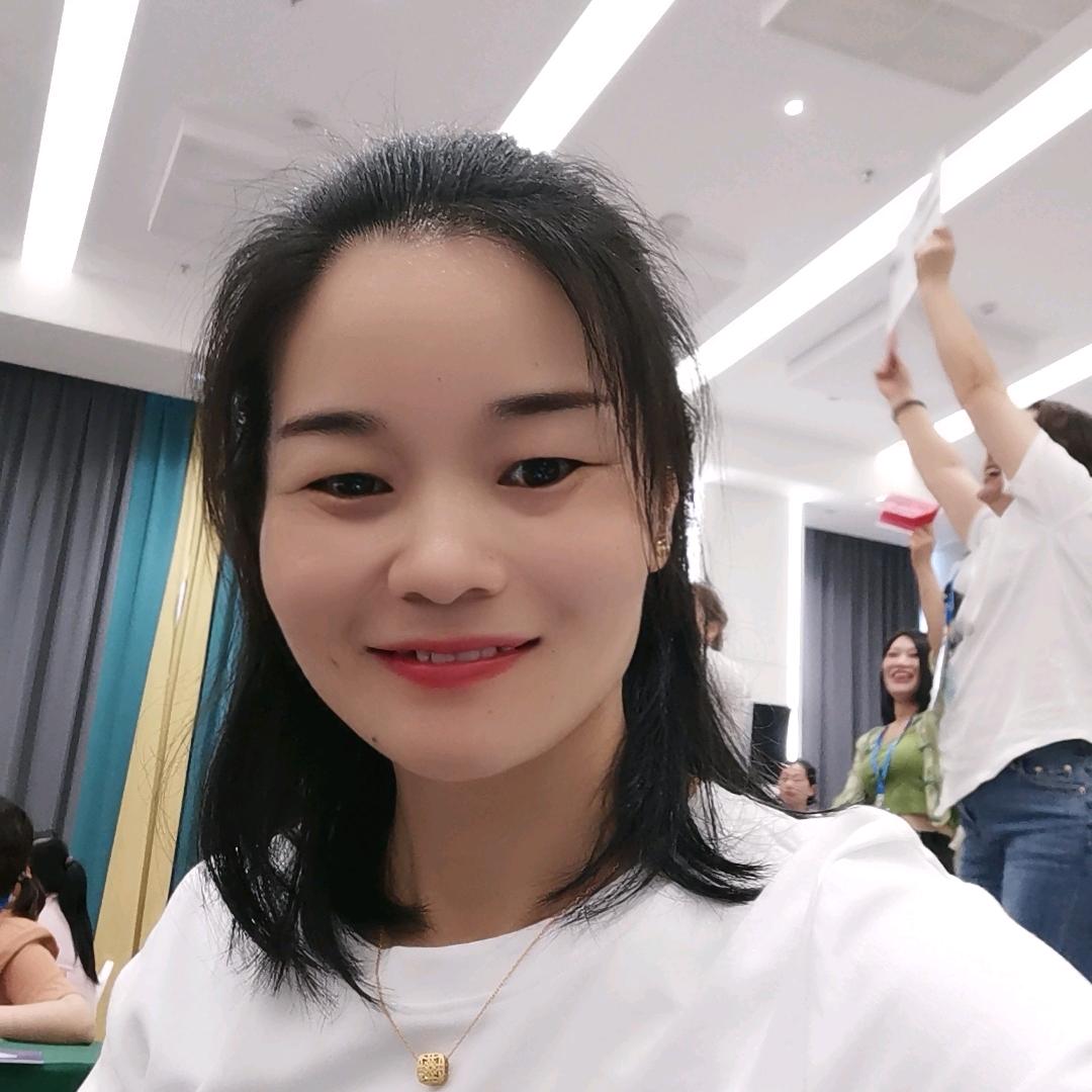 华容轻奢世家（长工店）闵闵