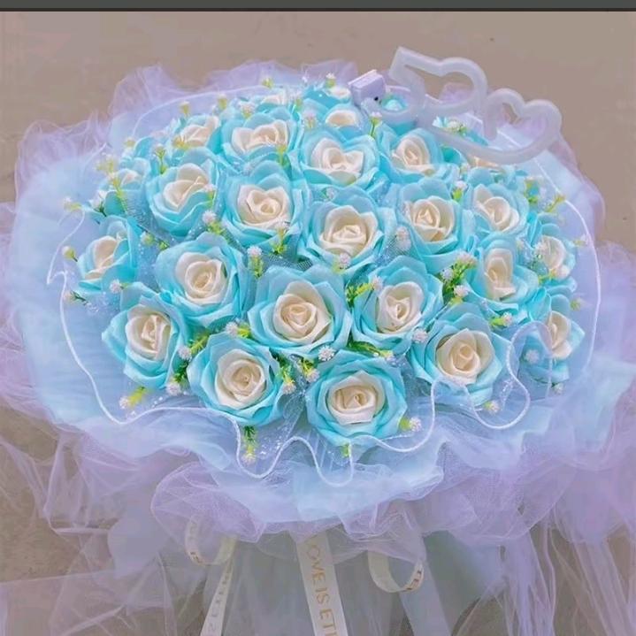 更合适头像换我的本人头像，本人头像