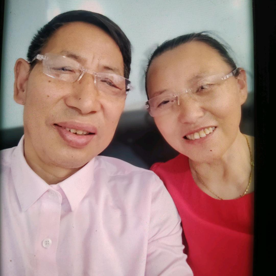 夫妻直播，晚上8，36分