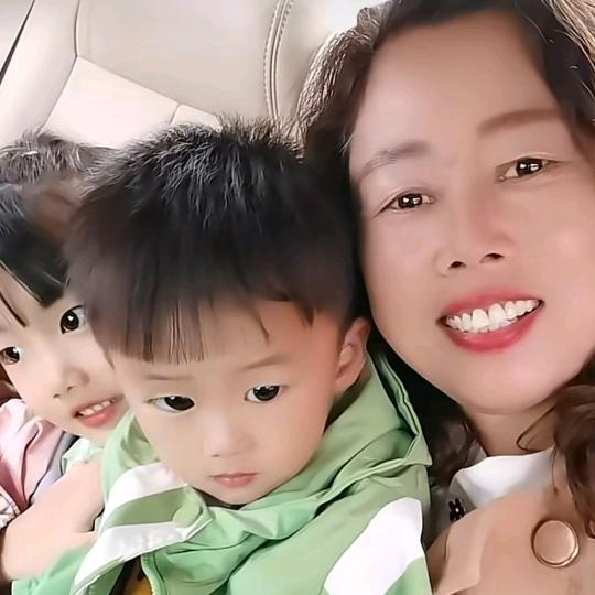 幸福常相伴💑🌺