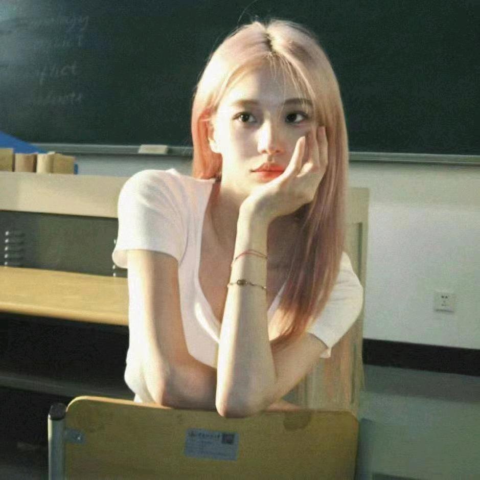 依牧嘉嘉嘉