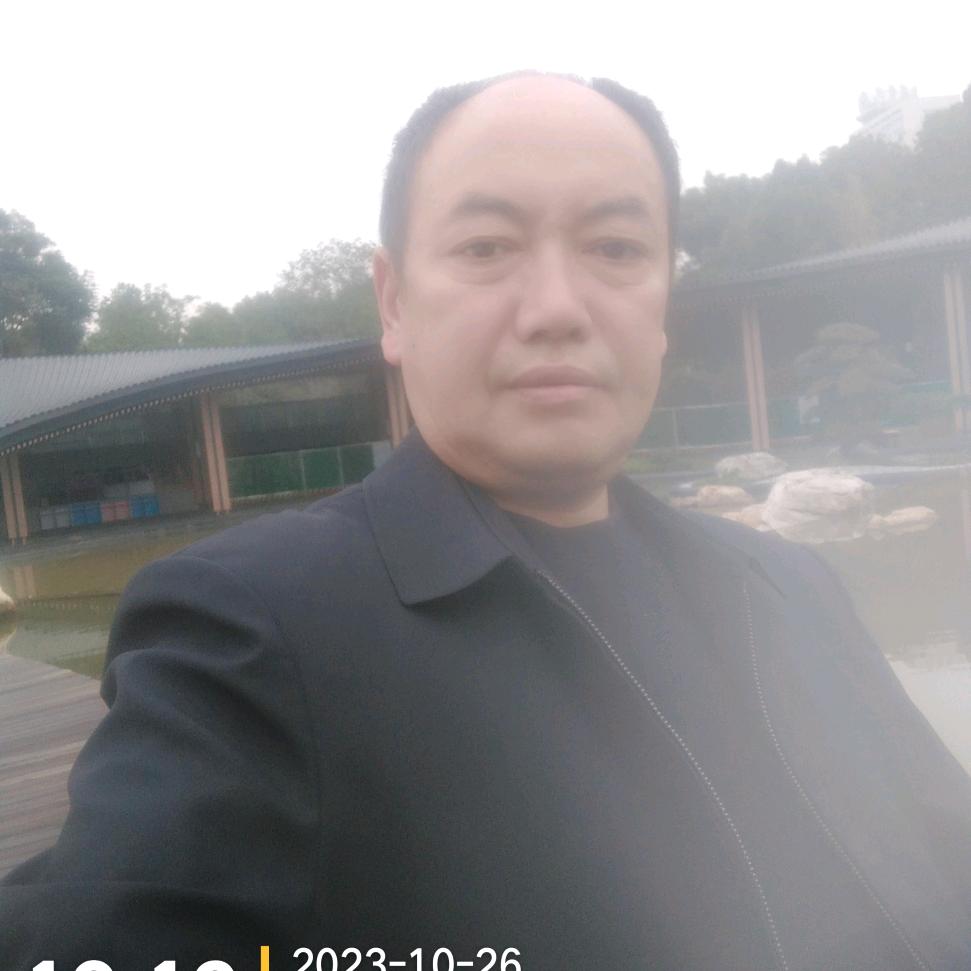 泸州人，黑色巴狼🌿蛇年