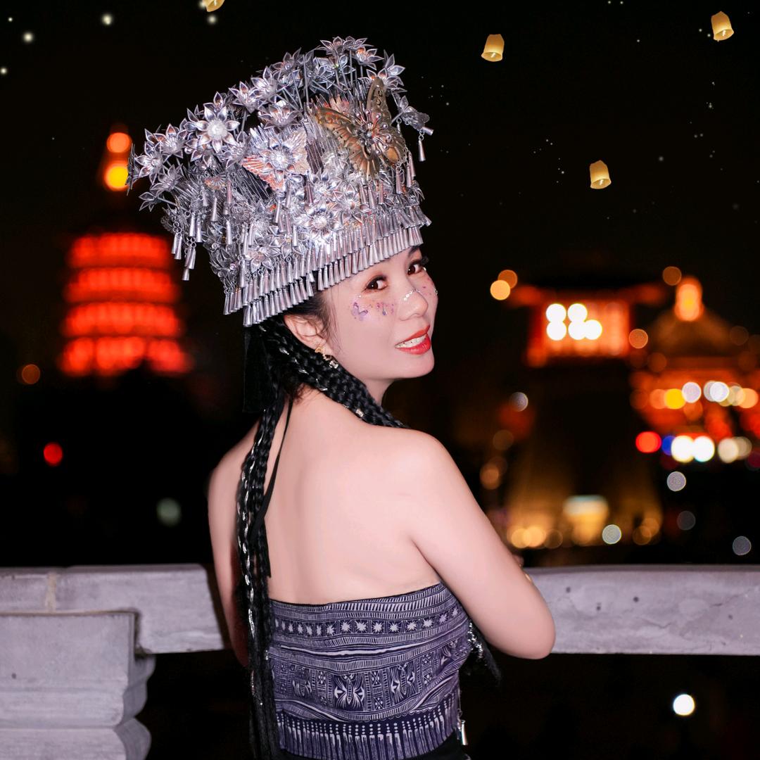 “李”女士