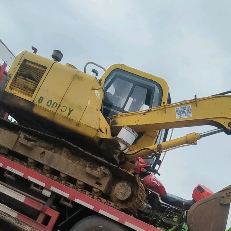 中小挖机出租小范:1828926766