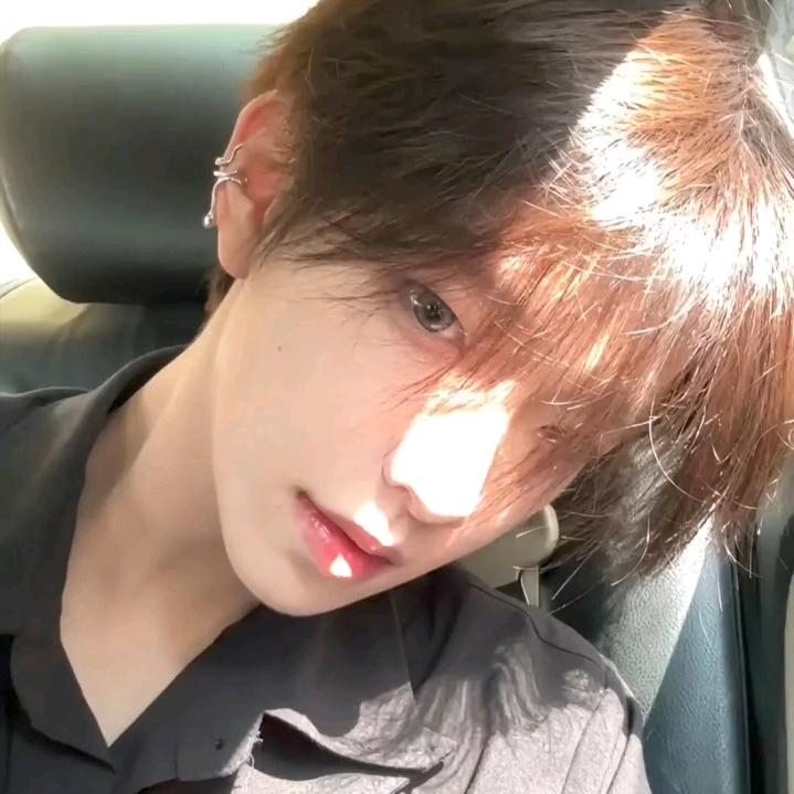 小张（建材市场原材料批发）