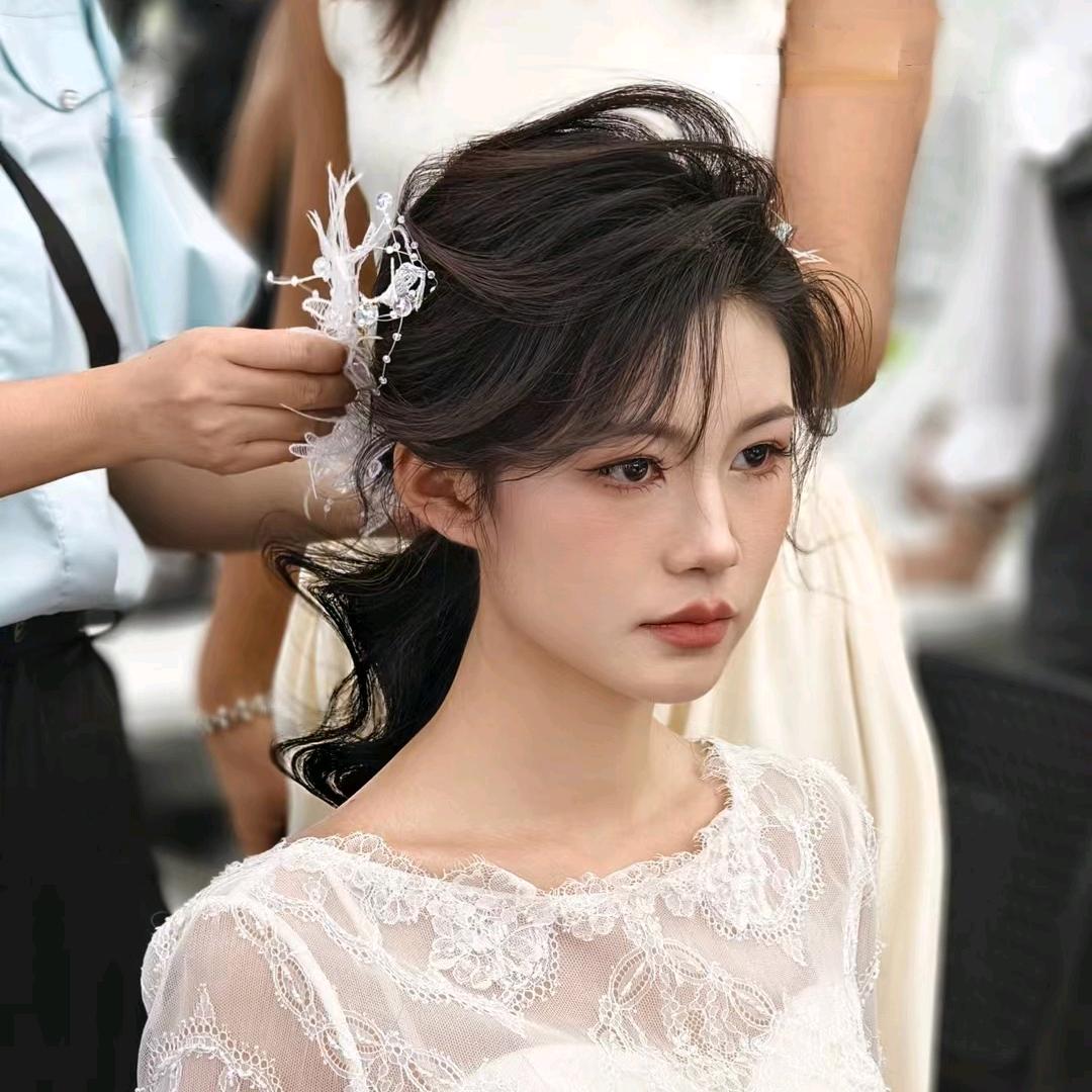 一个腾冲的化妆师小凤