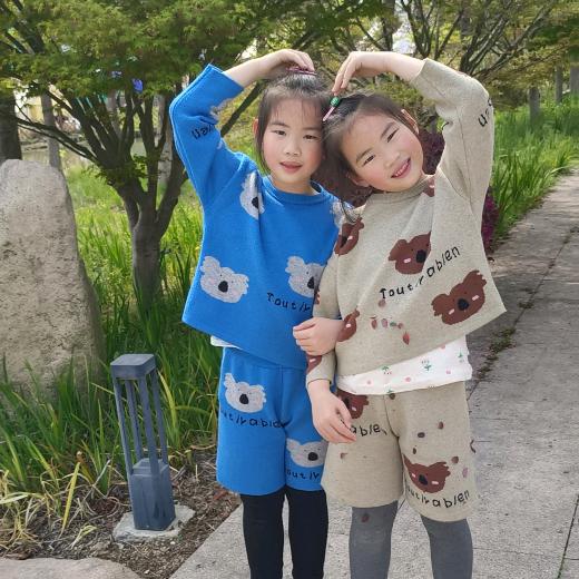 是双胞胎茉茉妙妙呀