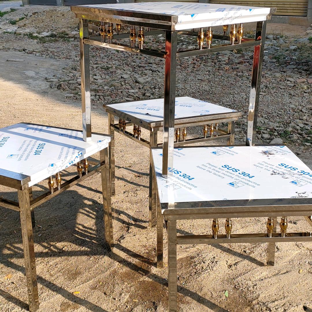 兴义市茂铸建材(折叠椅晾衣架桌子)批发