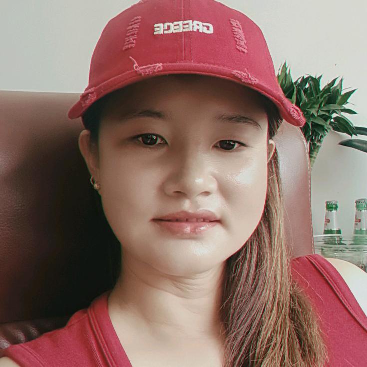 专业供应沙子，石子。水泥。