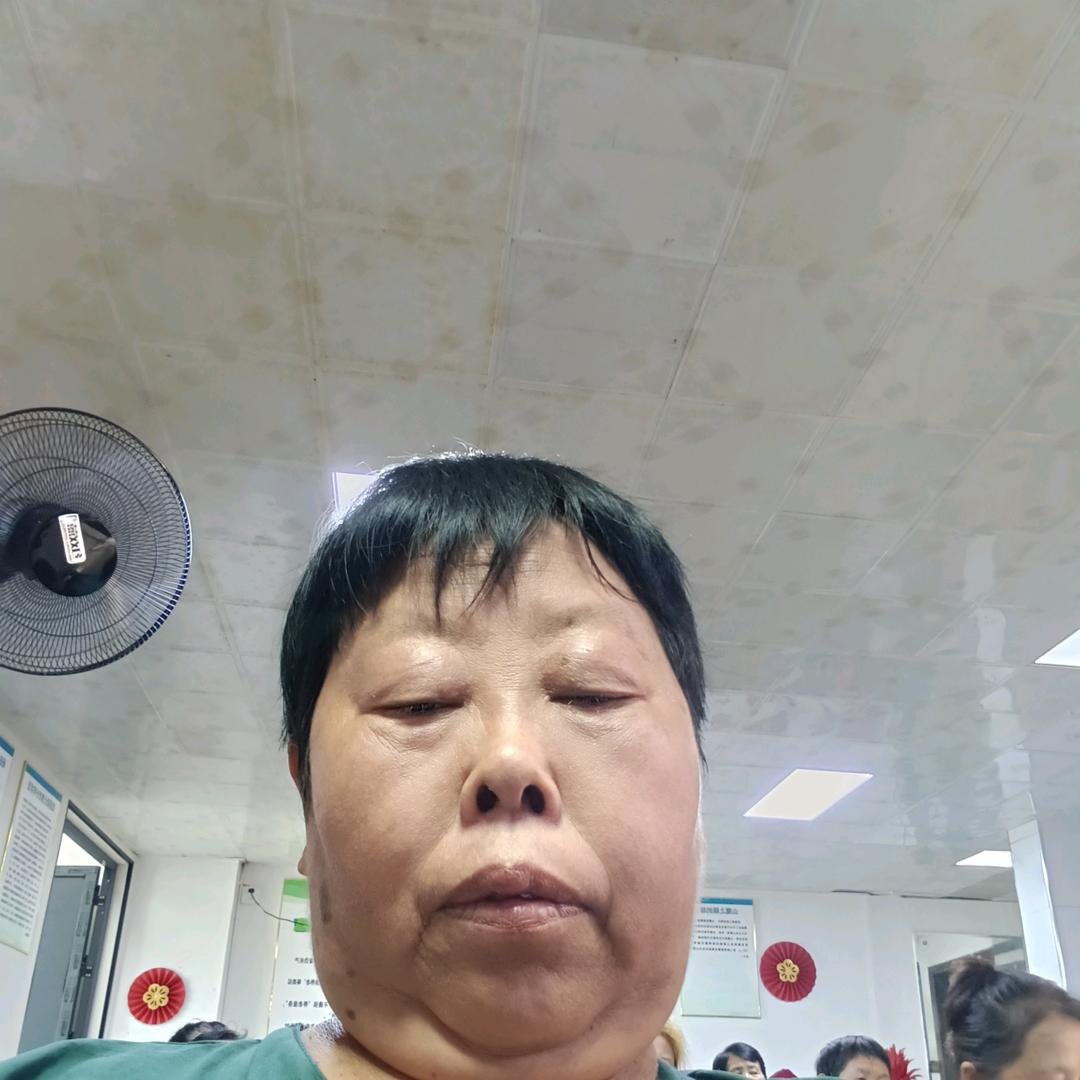 谷秀英