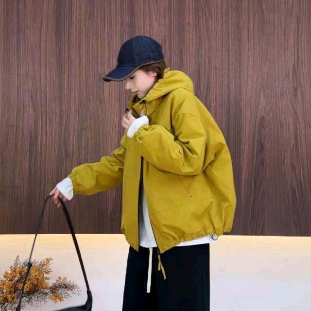 月月不吃鱼潮服穿搭