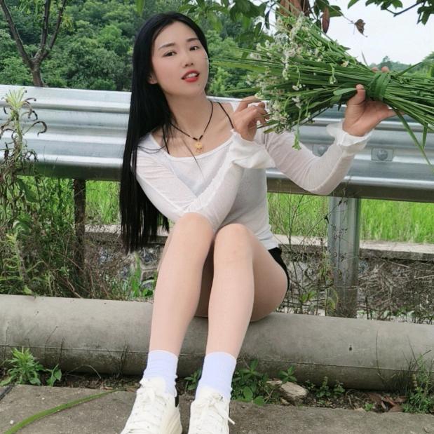 香香🌻