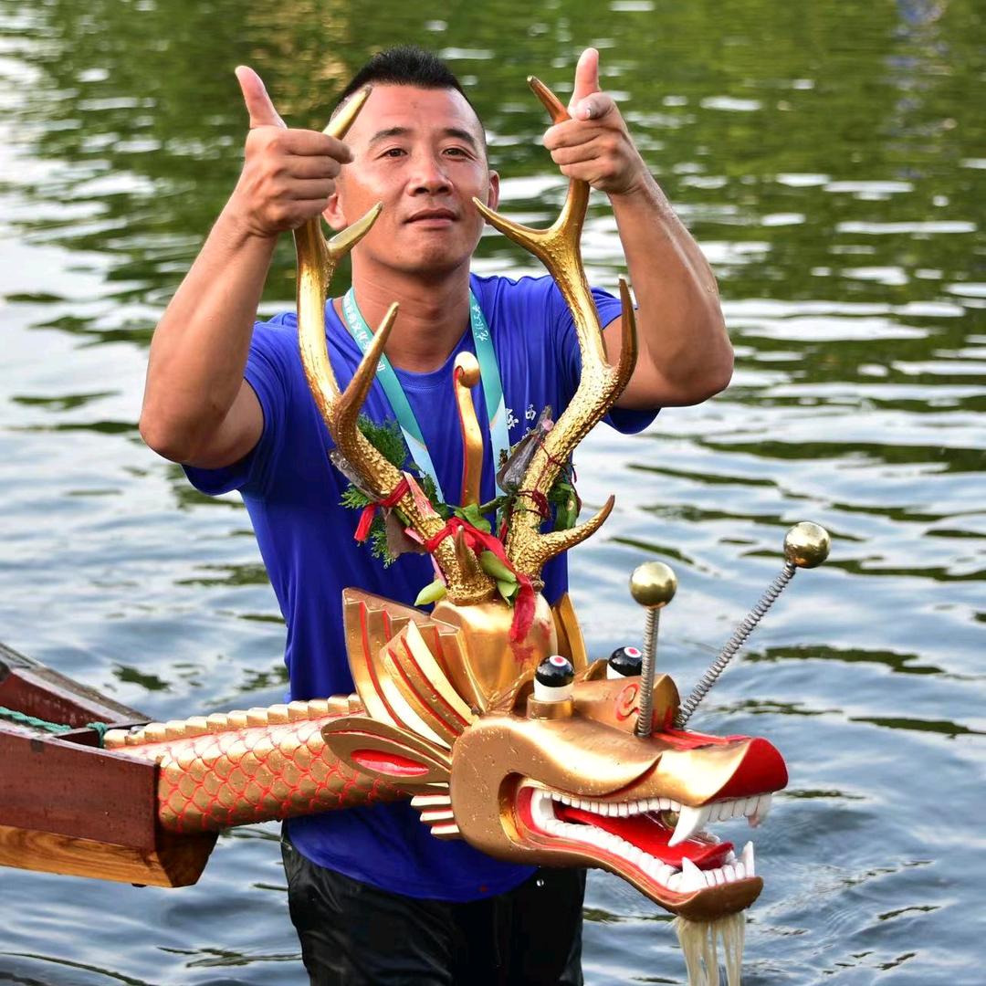 （小白龙）吊车租赁服务店