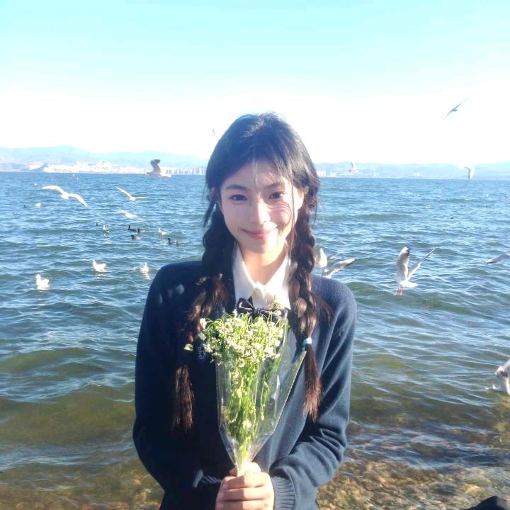 犯困小樱
