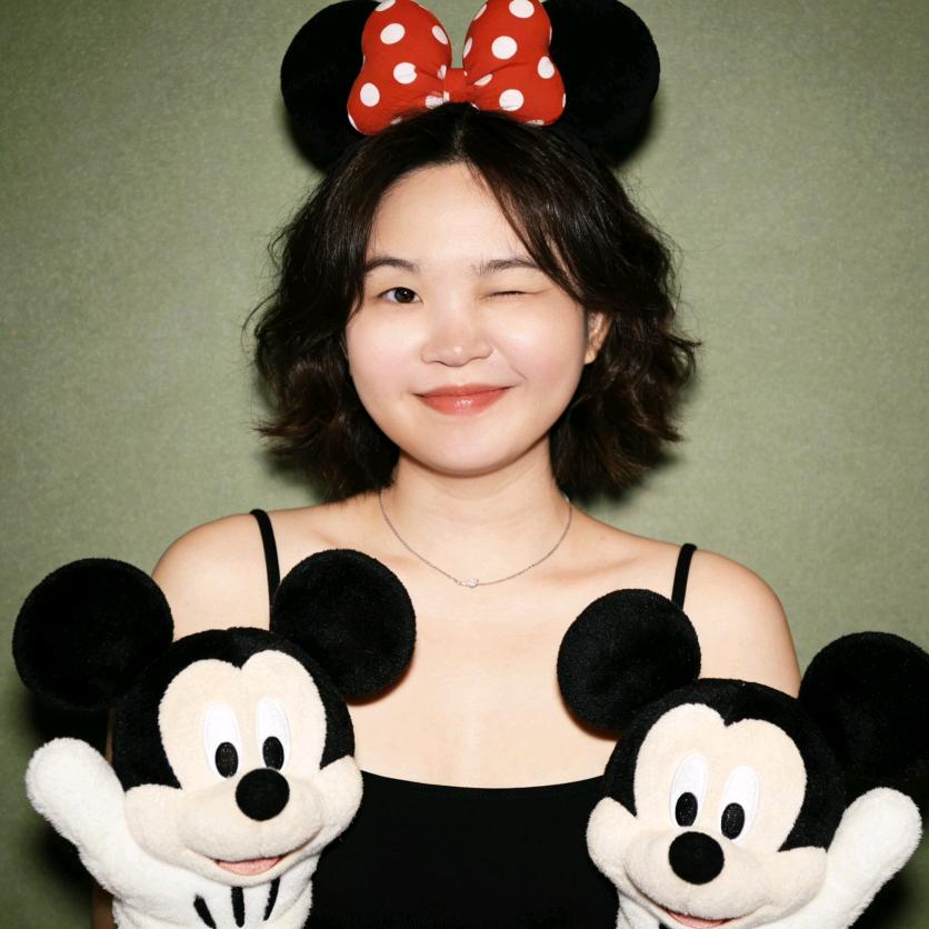 屹立在风中的小呆毛