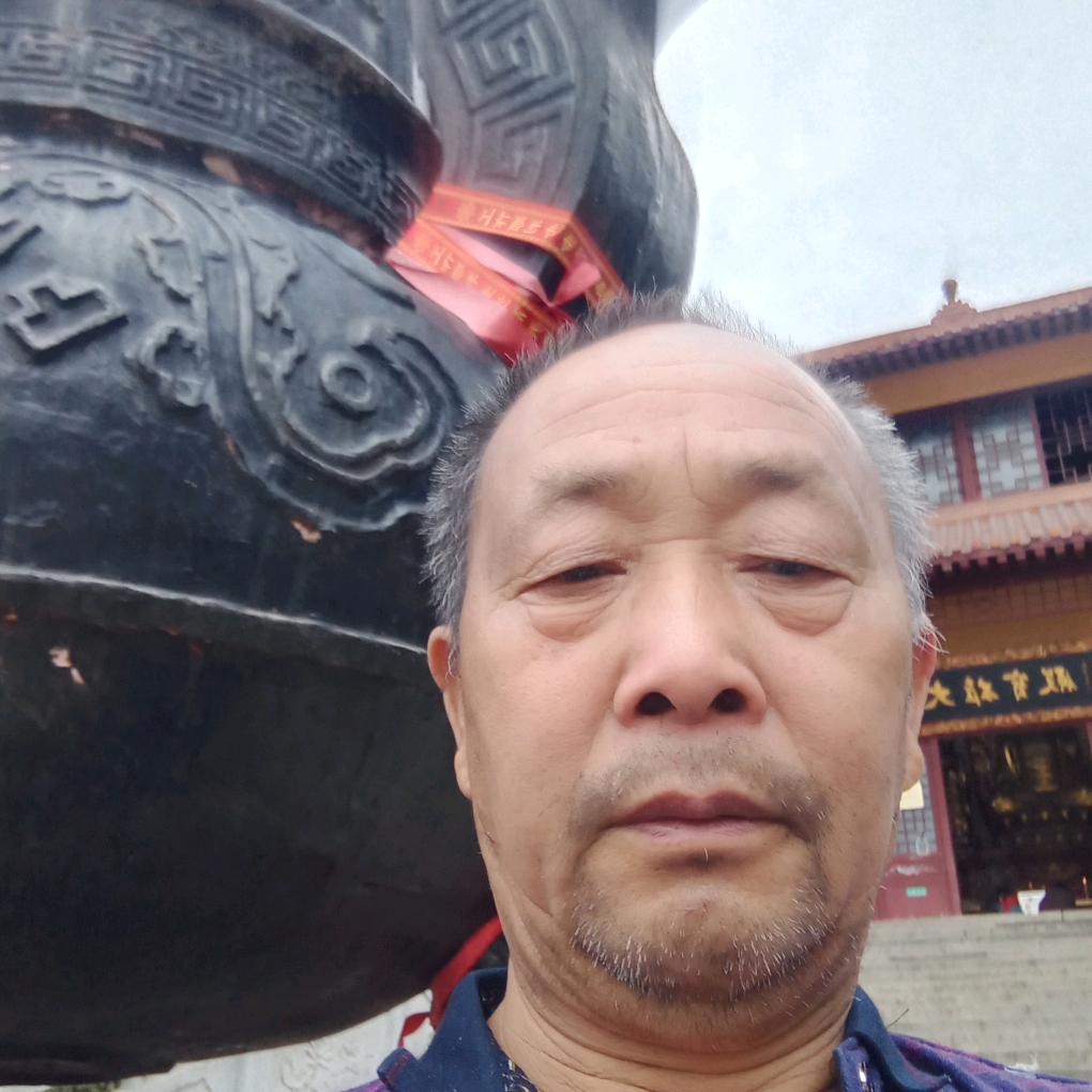 王连平