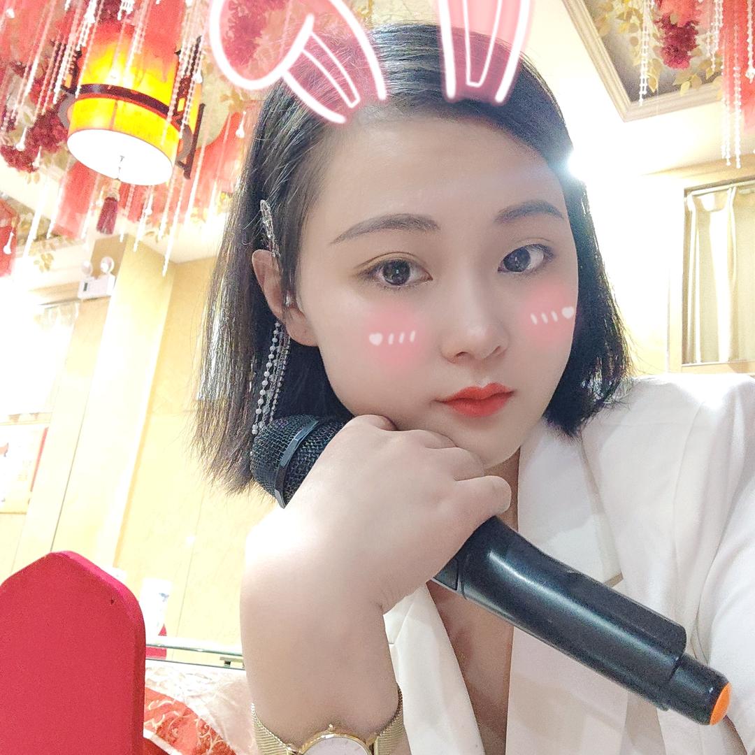 主持人乐洋（喜喜）