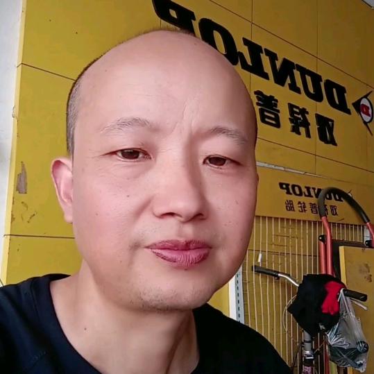 小君哥