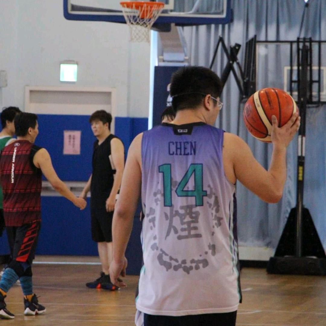 火星-黑化段譽（人家有背景我只有背影.)