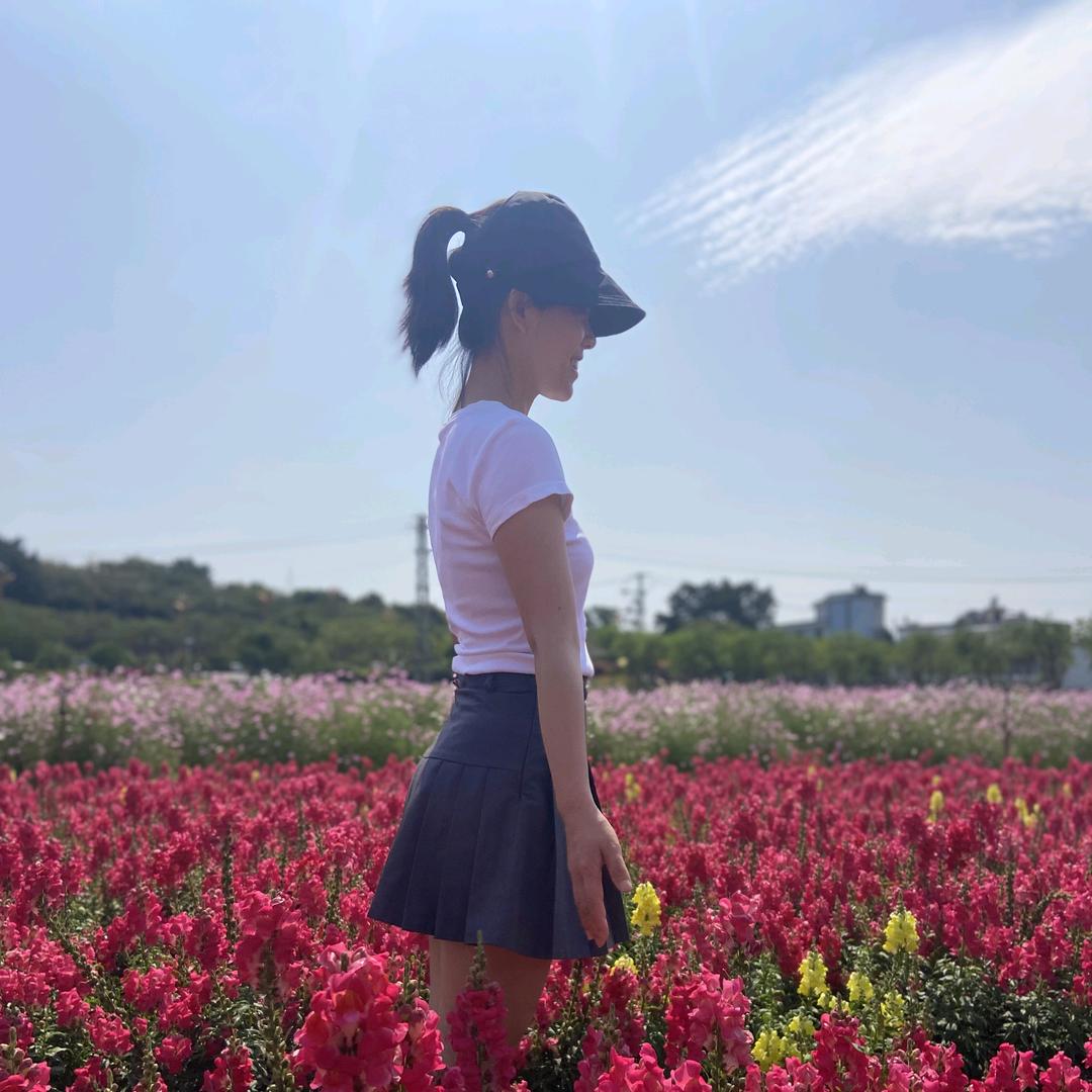淇