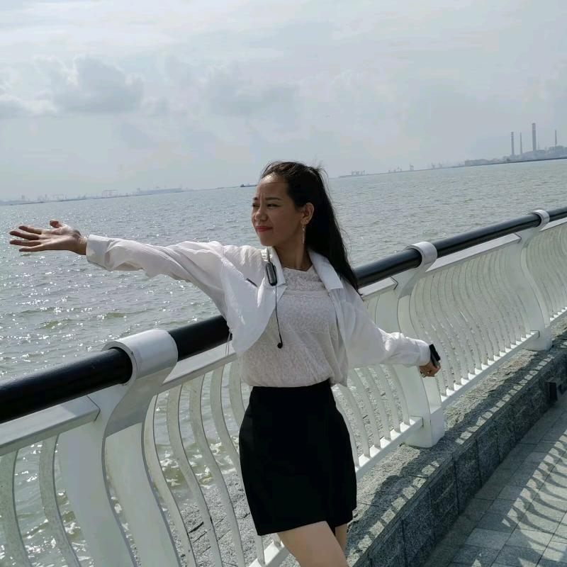 李满满✨收女徒弟
