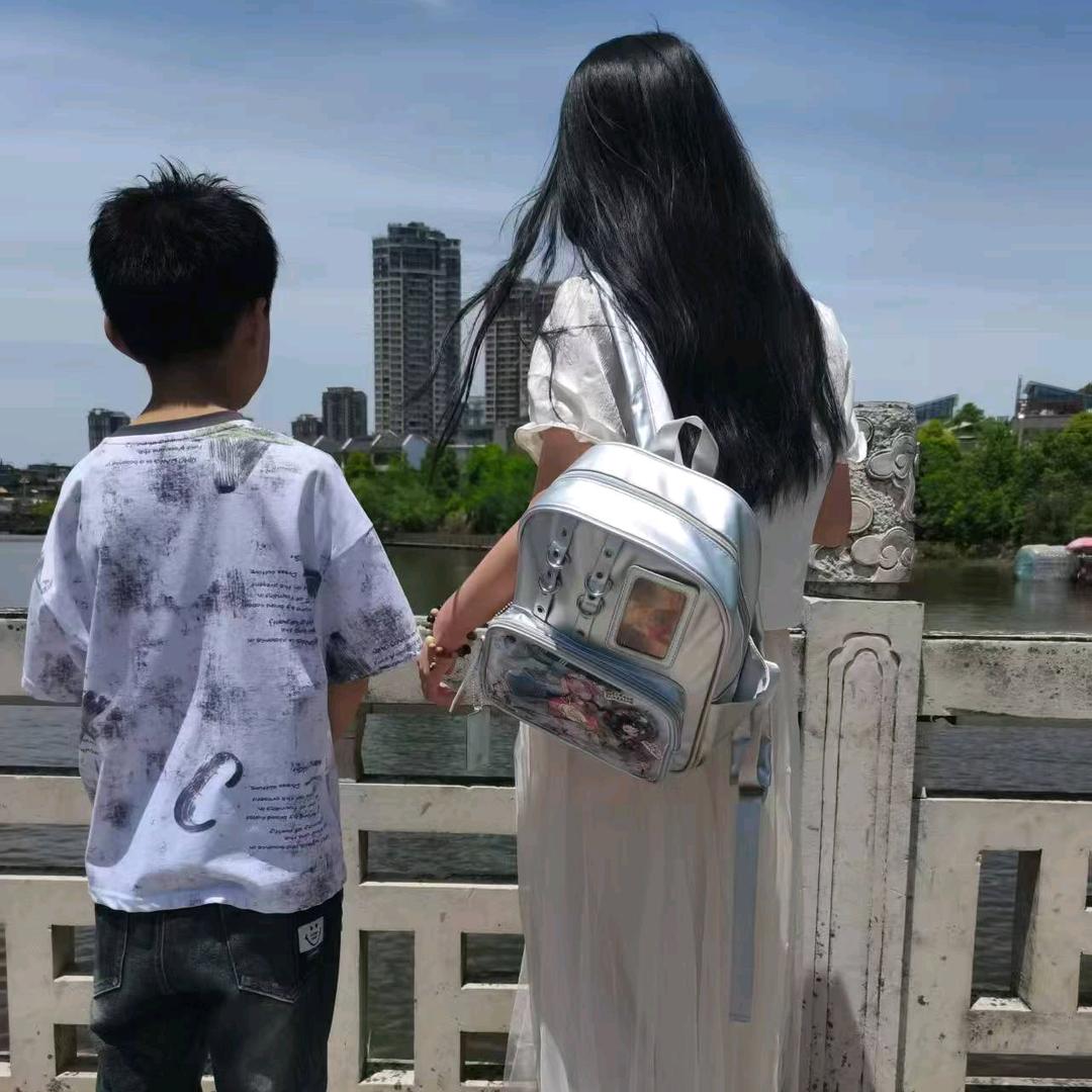 李依～(ಡωಡ) 陈诺