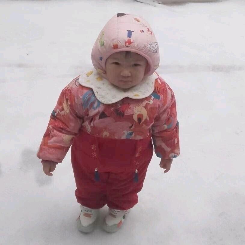 华晨服饰  查晓冬